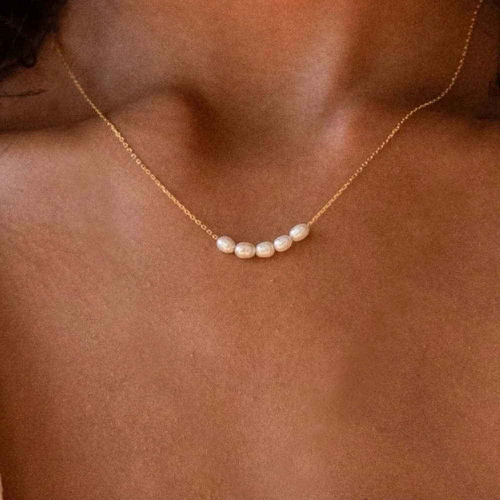 RAMLA Pearl Cluster Necklace